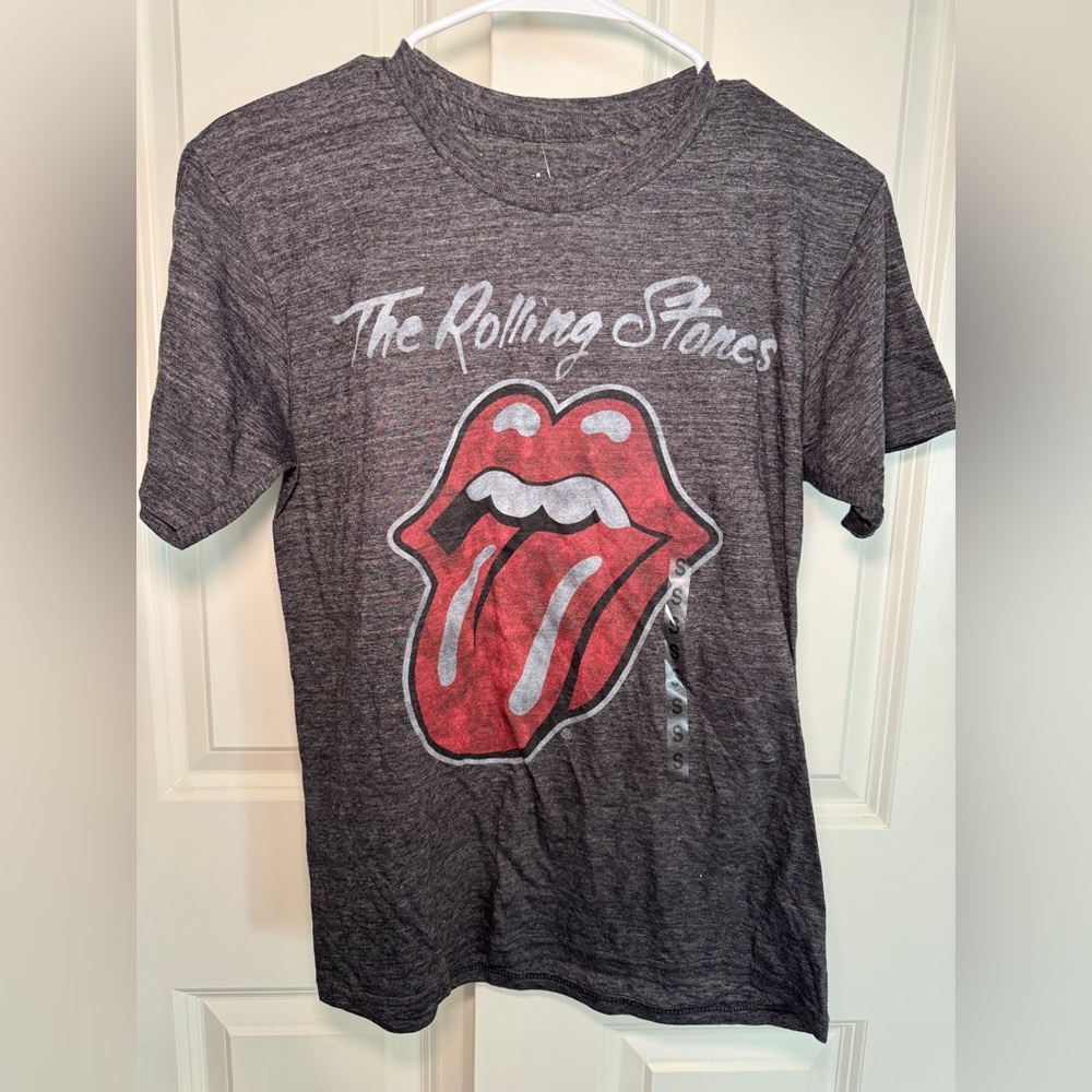 The Rolling Stones Mens Classic Tongue Graphic Charcoal Heather Shirt NWT Small